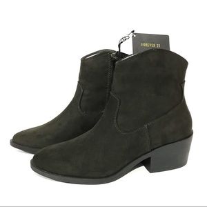 NWT Forever 21 Green Faux Suede Western Bootie